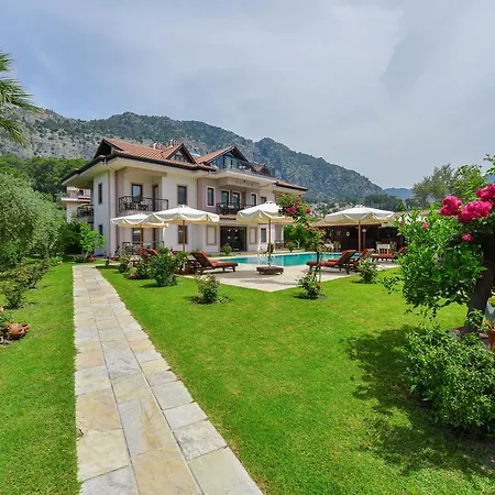 Gocek Arion ホテル 3*