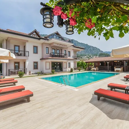 Gocek Arion מלון 3*